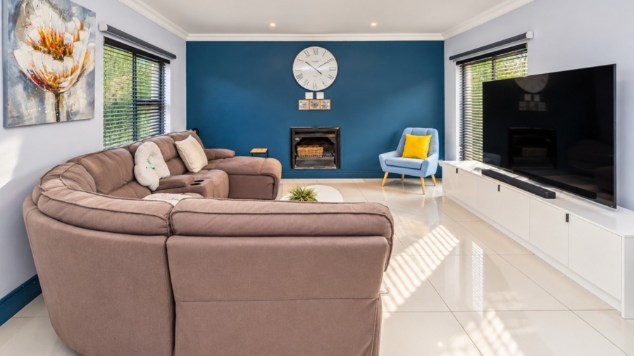 3 Bedroom Property for Sale in WestLake Country Safari Estate North West